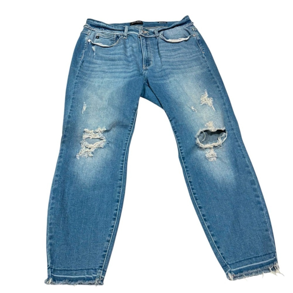 Judy Blue Skinny Fit Jeans Classic Distressed Slim Medium Wash Plus Size 16W - Picture 2 of 5